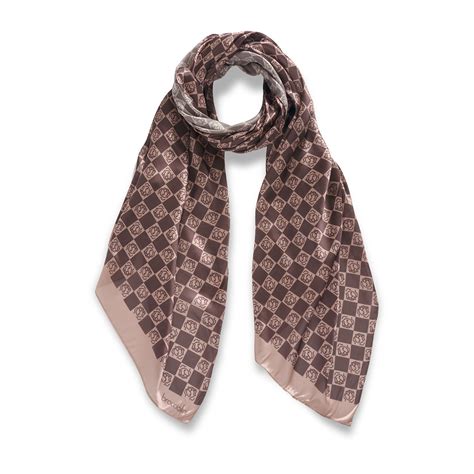 comment reconnaître un vrai foulard yves saint laurent|Comment reconnaître un vrai foulard yves saint laurent.